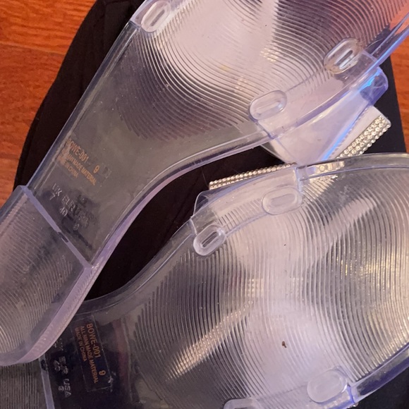 Clear jelly rhinestone bow sandals size 9 - Picture 6 of 6